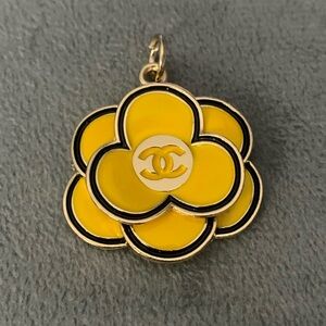 Upcycled Yellow in Gold-Tone Pendant